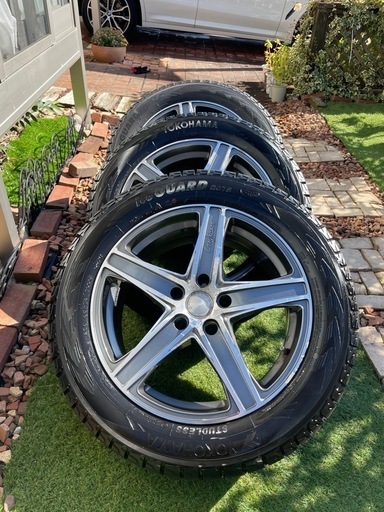 終了しました
。✨ 美品✨ 1シーズン低走行距離！BMW X3対応YOKOHAMAスタッドレスタイヤ＆アルミホイール4本セット【直接引き取りのみ】
