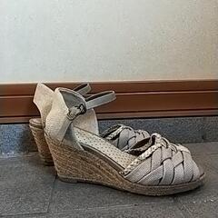 【最終値下げ！】サンダルの画像