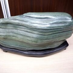 鑑賞石 置物 青虎石 水石 詳細不明 台付き 約25Kg コレクション 苫小牧西店の画像