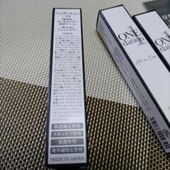 ONEのファンデーション１５g×３個　おまけ３コインズジェルネイルシールの画像
