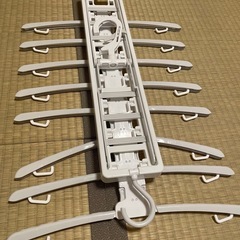 ワンタッチ取り込みスライドアーム8連ハンガーの画像