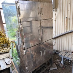 飲食店の業務用冷蔵庫