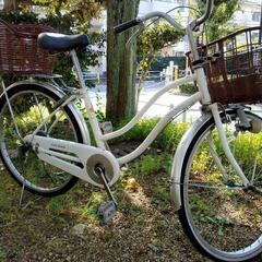 自転車　シティサイクル　24インチ　白の画像