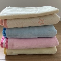 120×70㎝　敷パッド5枚セット(冬用3枚、年中素材1枚と防水...