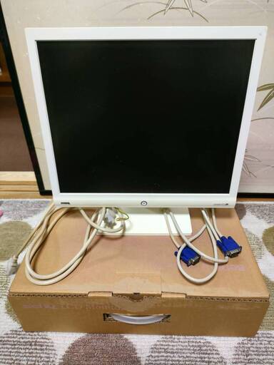 中古　BenQ 17インチ LCDモニタ G700A-W(ホワイト) G700A-W
