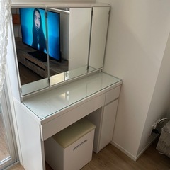 【お値引きしました】テレビ台&美品3面ドレッサー椅子付きセット