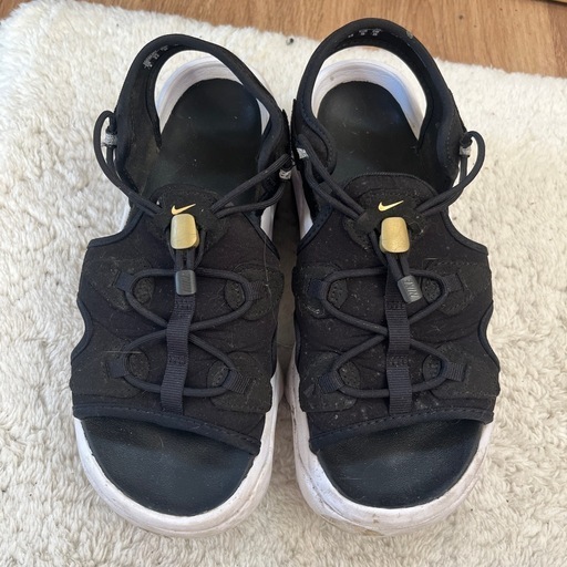今日最終日！明日以降消します！値下げしました！5000円から2400円NIKE エアマックス黒25センチ