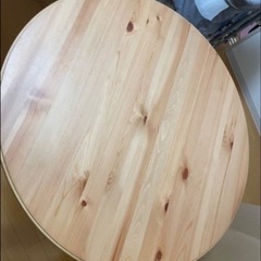 IKEAダイニングテーブルの画像