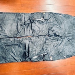 男子スキーウエアの画像