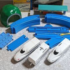美品●プラレール 入門用★Ｎ７００系新幹線ベーシックセット★木製レール遊びの次はこのセット◎の画像