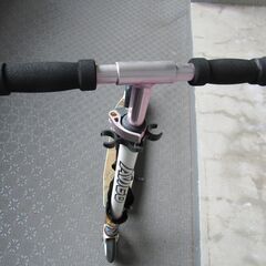AVIGO キッズスクーターの画像