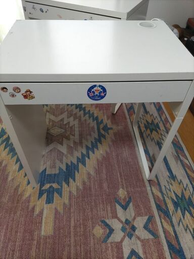 IKEA  MICKE 机 2台