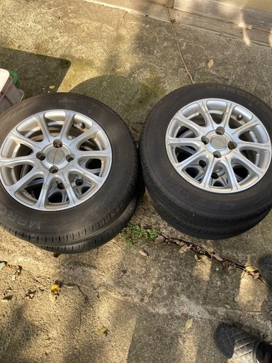 取引中　165/70R14 夏タイヤ、ホイール込み4本