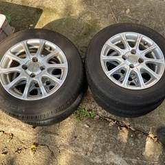 取引中　165/70R14 夏タイヤ、ホイール込み4本 