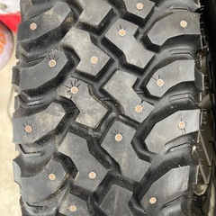 スパイクタイヤ（マカロニ）
215/75r/15の画像