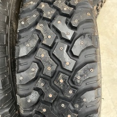 スパイクタイヤ（マカロニ）
215/75r/15の画像
