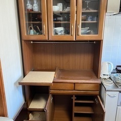食器棚の画像