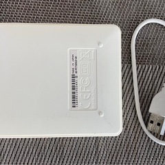 【取引成立】中古ポータブル　ハードディスク　320GB(使用容量298GB)2.5インチ　バッファロー製　ミニステーション　白①の画像