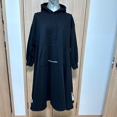RODEO CROWNS フード付きロングワンピースの画像