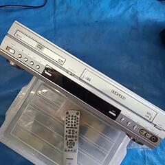 DVD/CD/VHSプレイヤー