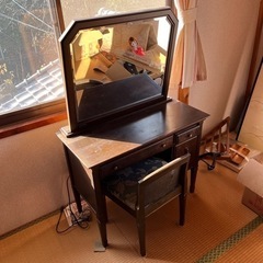 ドレッサー家具