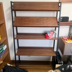収納家具 本棚売ります。