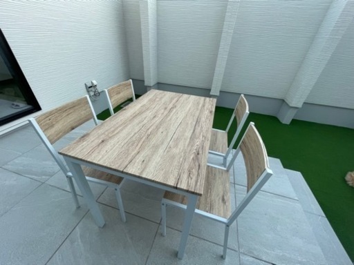 ダイニングテーブル