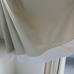 【譲渡先決定】ニトリ 遮光1級・遮熱・遮音カーテン（レーベルアイボリー 100X110X2）の画像