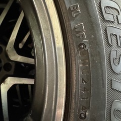 スタッドレス　18インチ　セットの画像