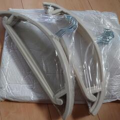 値下げしました   新品20本セット クローゼットがスッキリするずり落ちないハンガーの画像