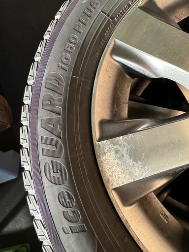 スタッドレス　ヨコハタイヤ　ホンダ車等に