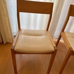 シャルドネ　天然無垢　桜の木　家具 ダイニングセット　イス　4脚の画像