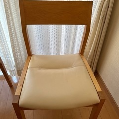 シャルドネ　天然無垢　桜の木　家具 ダイニングセット　イス　4脚の画像