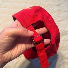 Propaganda Saigon  ホーチミン購入赤いキャップ  の画像