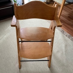 　お話中　カトージ　ベビーチェア　子ども椅子の画像