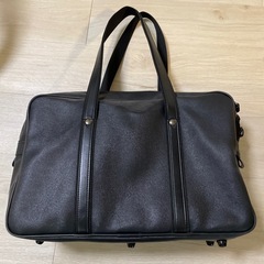 育英高校　指定カバンの画像
