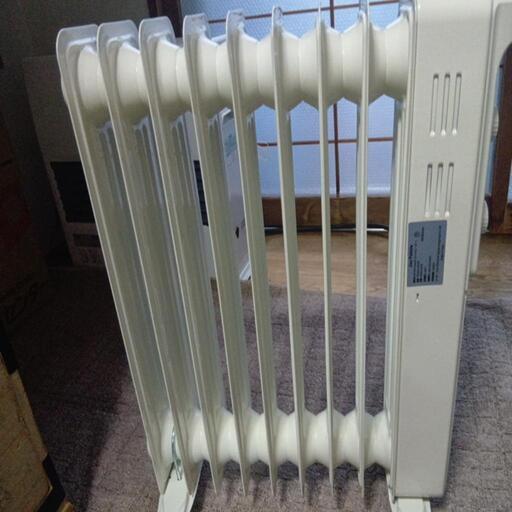 オイルヒーター500wカラ１２００ワツトの匂いしない、暖房機
