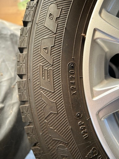 【本日即決限定価格】スタッドレスタイヤ175/65R14