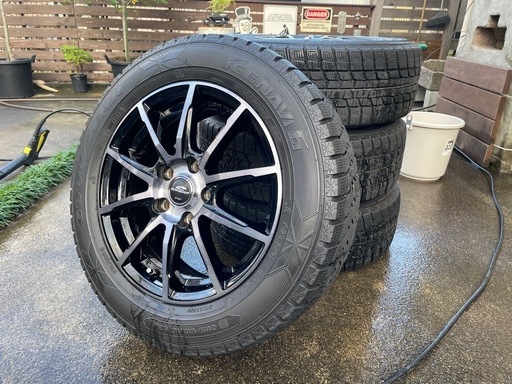 スタッドレスタイヤ（ホイール付）