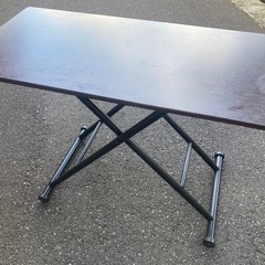 高さ調整付きテーブル