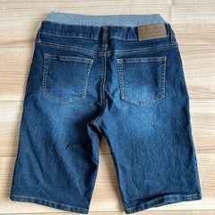 ジーパン　半ズボン　150の画像