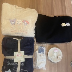 ちいかわ×サンリオパジャマ　ノベルティ　GU  くら寿司　セット