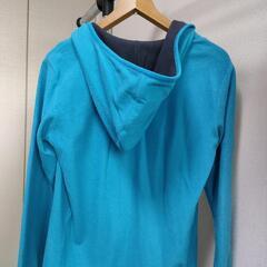 ユニクロ　フード付フリース　子どもS　の画像