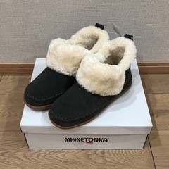 新品未使用　ミネトンカ　ショートブーツ　24cm