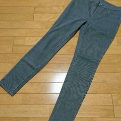 ユニクロ　パンツ