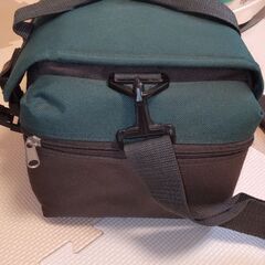 【お譲り先決定】カメラバッグ グリーンの画像