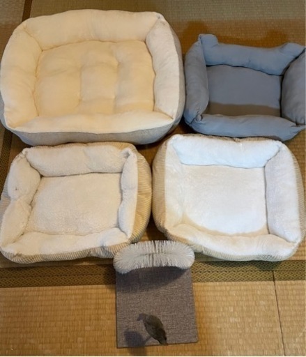 猫ベッド4個+猫おもちゃ