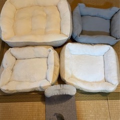 猫ベッド4個+猫おもちゃ