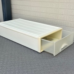 押し入れ収納プラ引き出しの画像