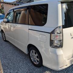 トヨタ　ヴォクシー